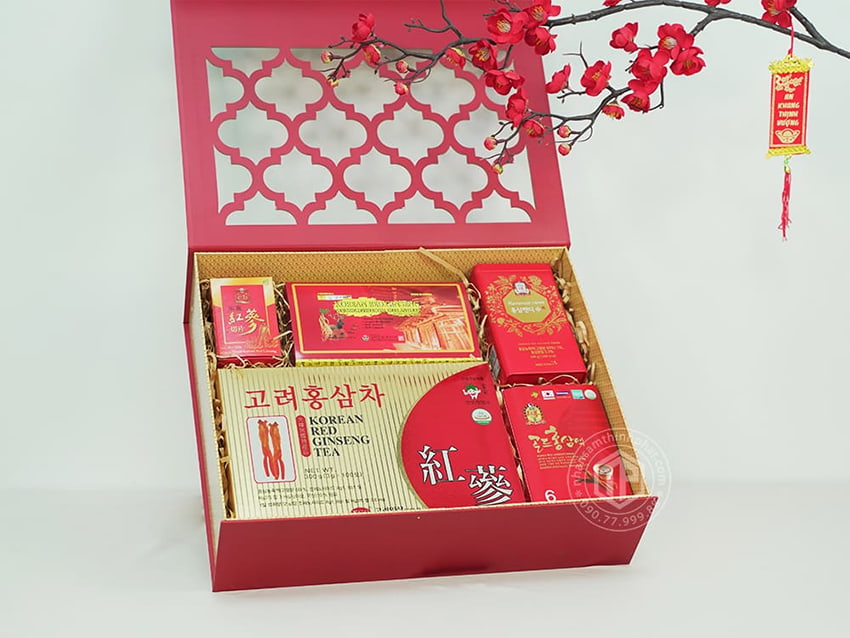 Hộp quà gồm 5 sản phẩm hồng sâm chính hãng Hàn Quốc bên trong