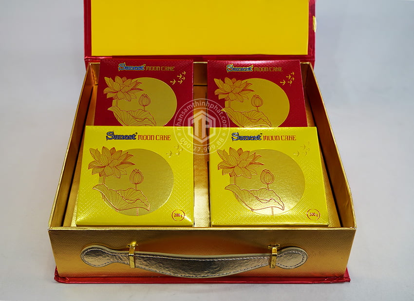 Bánh trung thu Yến Sào hộp 4 bánh x 200gr (2 thập cẩm, 2 nhân mềm)