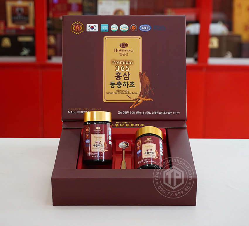 Cao hồng sâm đông trùng hạ thảo Hàn Quốc hộp 2 lọ x 250g