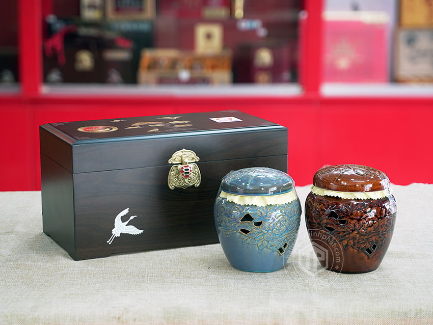 Cao hồng sâm linh chi Achimmadang chính hãng Hàn Quốc hộp 2 hũ x 500g Cao hồng sâm linh chi Achimmadang chính hãng Hàn Quốc hộp 2 hũ x 500g