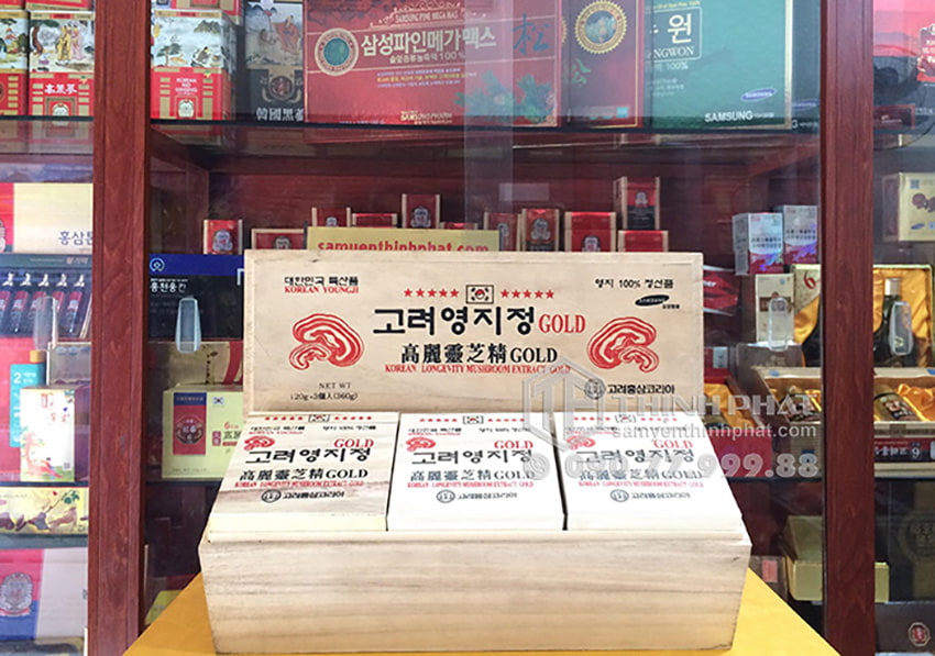 Cao linh chi sao đỏ Hàn Quốc Gold hộp gỗ 3 lọ x 120g