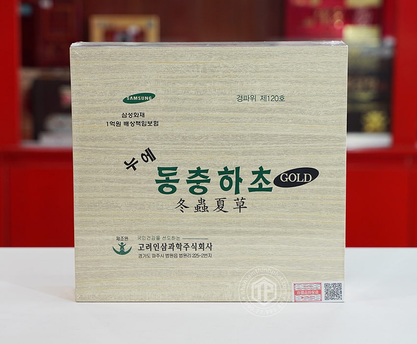 Nước đông trùng hạ thảo Hàn Quốc hộp gỗ 60 gói