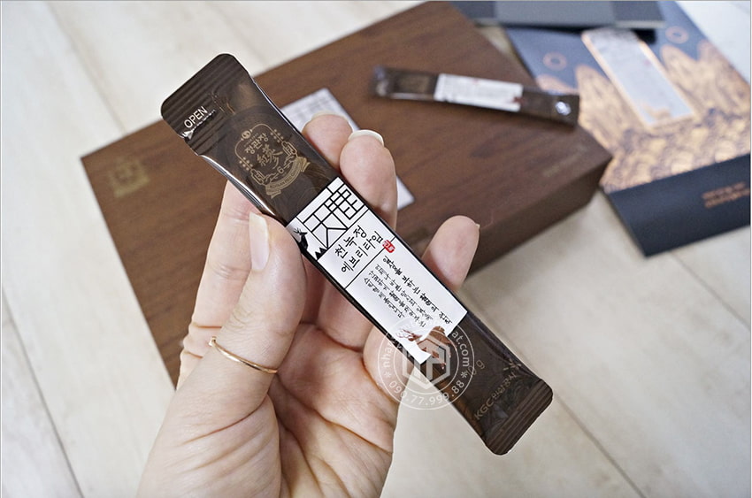 Nước sâm nhung hươu cao cấp KGC sâm chính phủ Jung Kwan Jang hộp 30 gói x 10ml